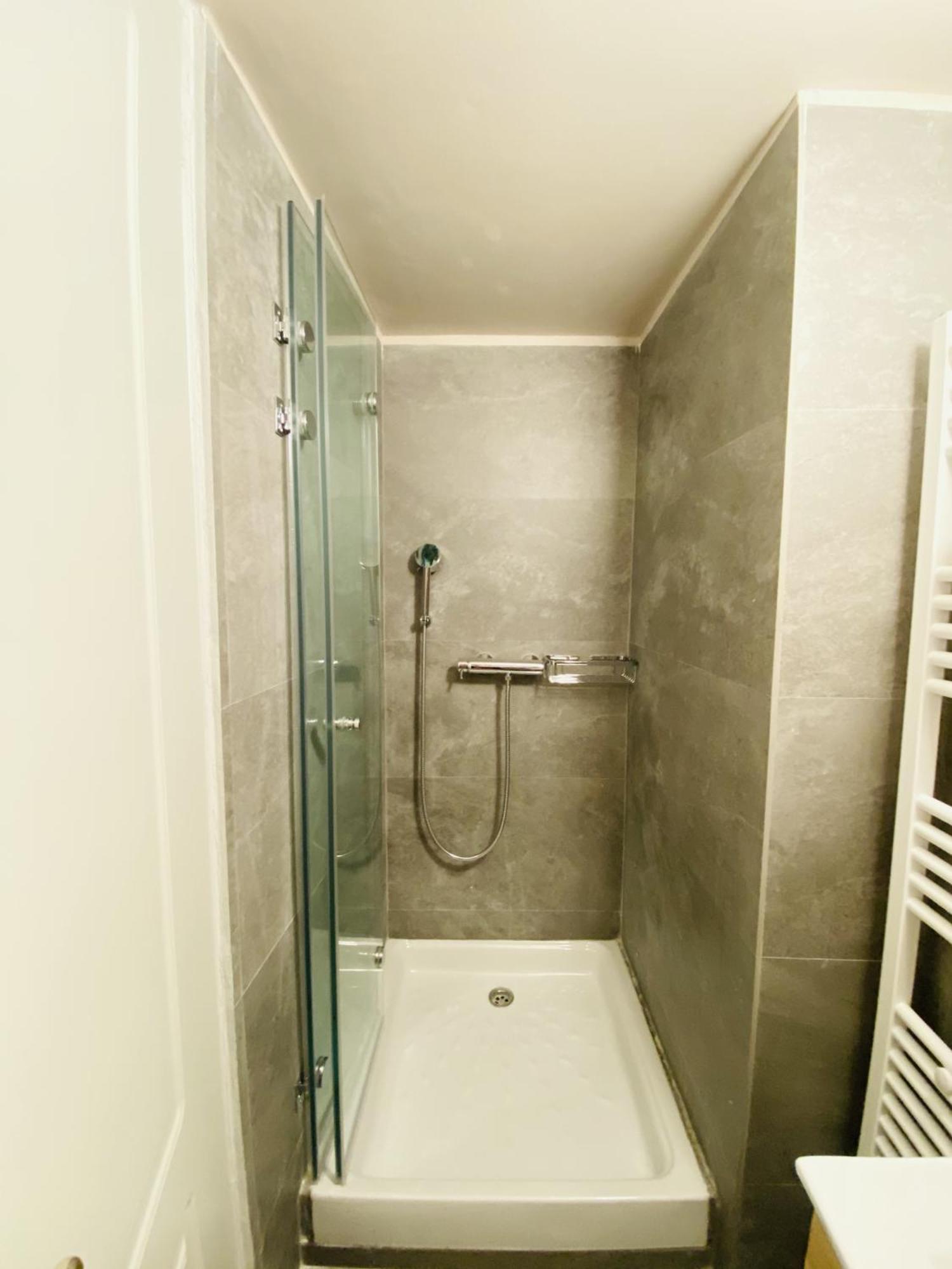 Central Syntagma Square Studio In Athens - Shell المظهر الخارجي الصورة